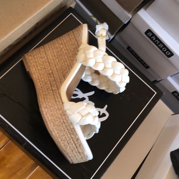 Size 9 White Braided Vegan Leather Wedge Sandal - Picture 4 of 4